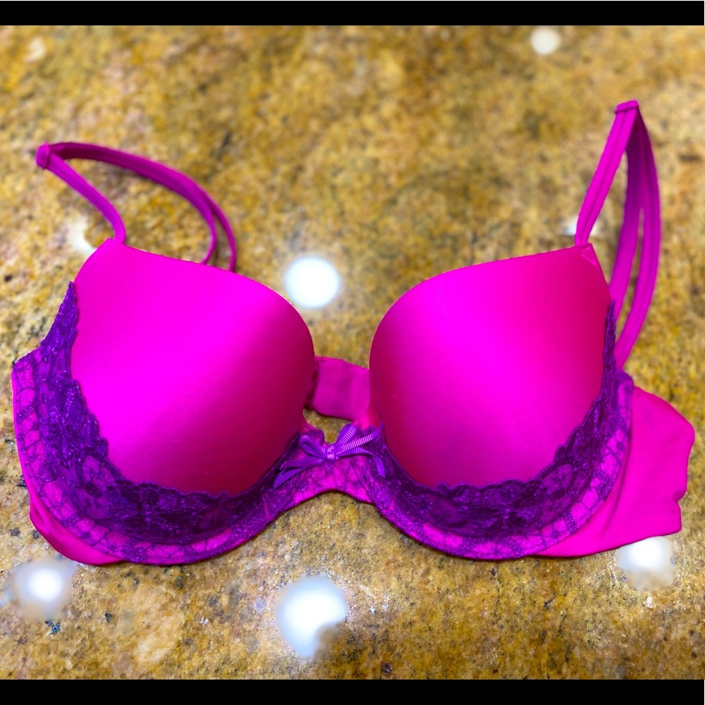 Sexy Pristine Victoria Secret Lined Demi purple & Pink Glamour Bra 32D